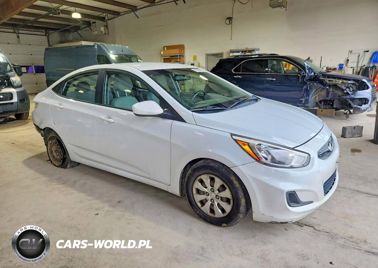 2017 Hyundai Accent Se VIN:KMHCT4AE7HU375745 - 4