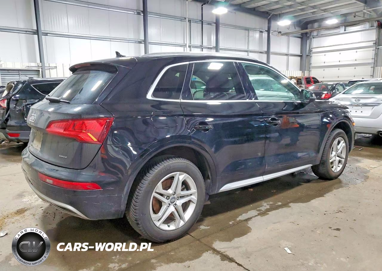 2019 Audi Q5 Premium VIN:WA1ANAFY2K2050330 - 3