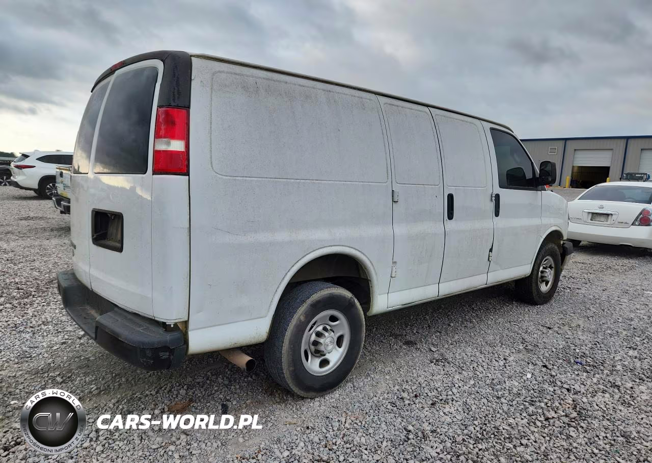 2019 Chevrolet Express G2500 VIN:1GCWGAFP3K1164372 - 3