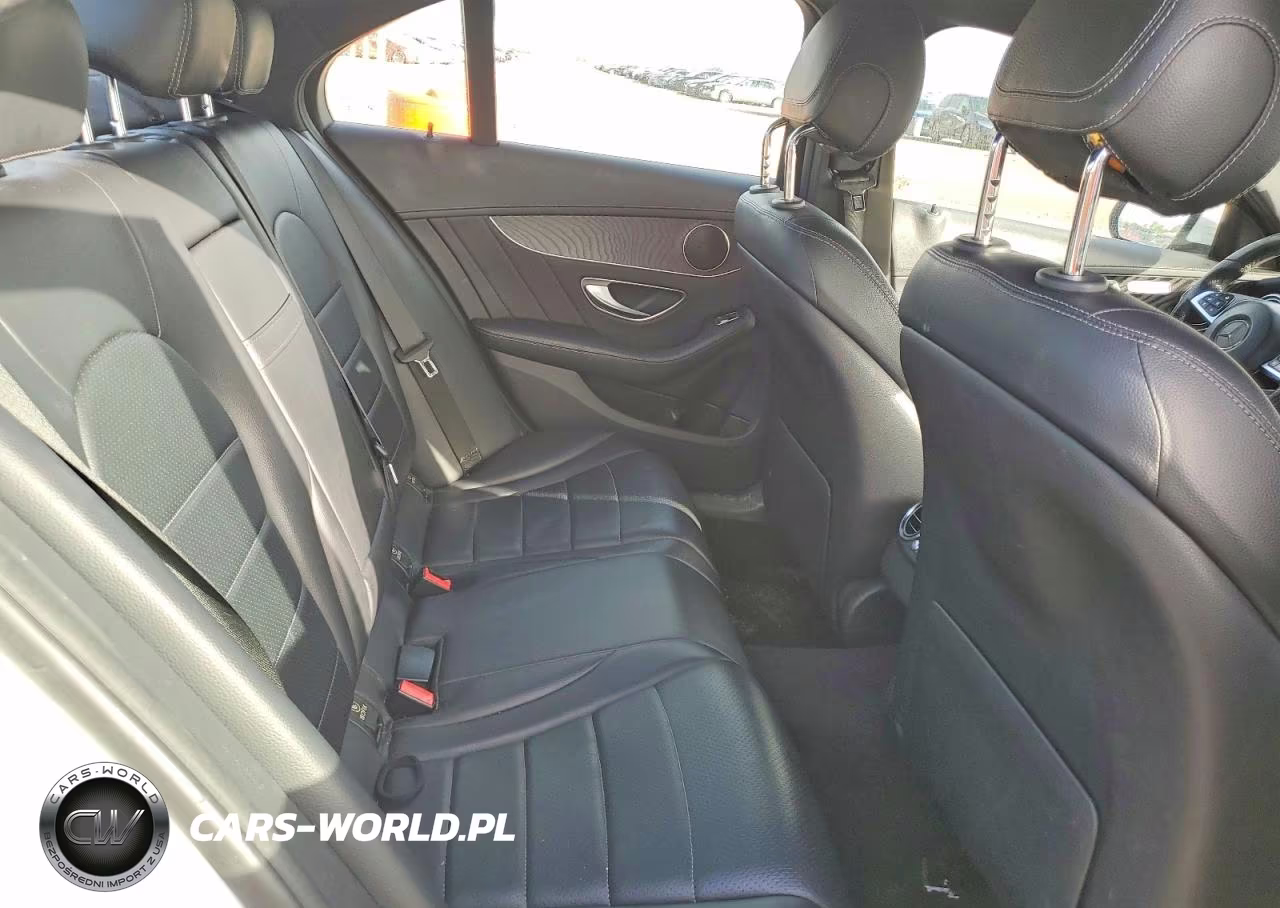 2017 Mercedes-Benz C 300 VIN:55SWF4JB5HU194150 - 10