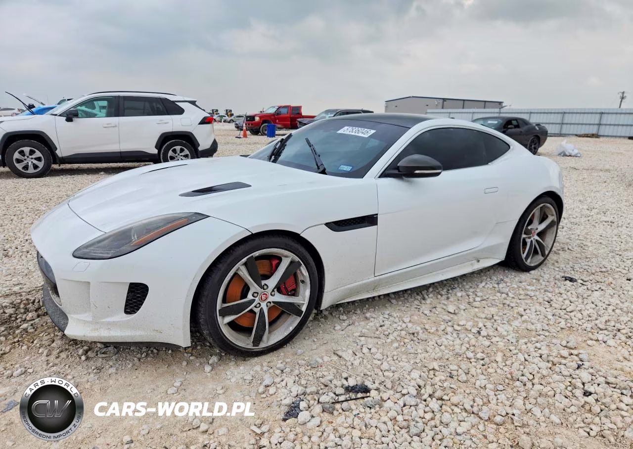 2016 Jaguar F-Type R