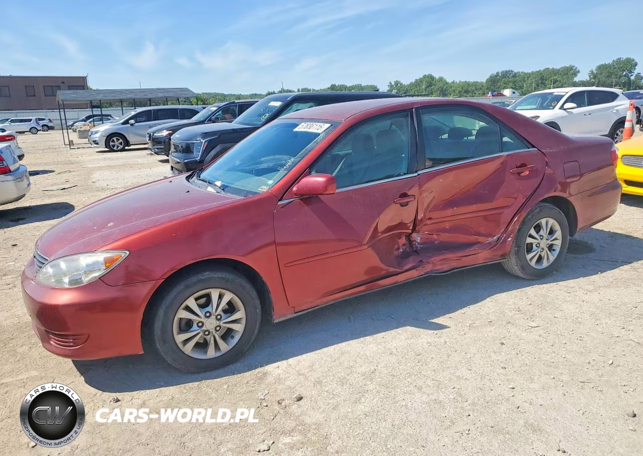 2005 Toyota Camry Le