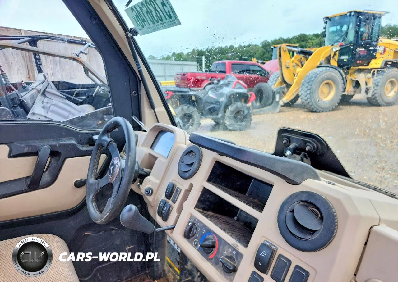 2021 John Deere Xuv835R VIN:1M0835RAEMM041435 - 5