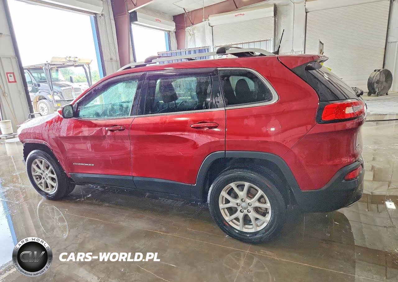 2016 Jeep Cherokee Latitude VIN:1C4PJMCS9GW111279 - 2