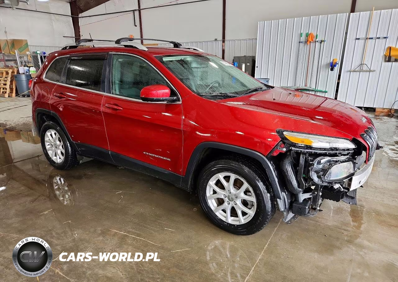2016 Jeep Cherokee Latitude VIN:1C4PJMCS9GW111279 - 4