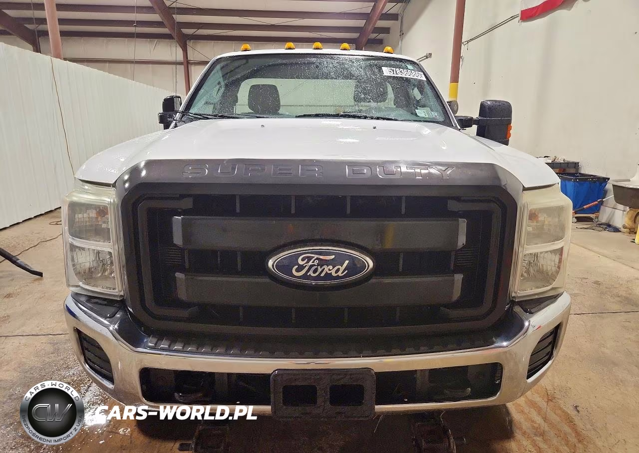 2011 Ford F250 Super Duty VIN:1FTBF2B68BEA76365 - 5