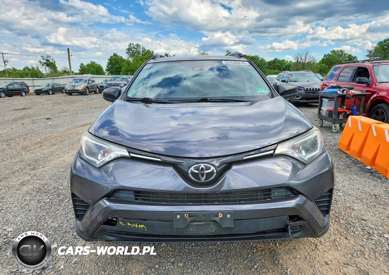 2018 Toyota Rav4 Le VIN:JTMBFREV1JJ221103 - 5