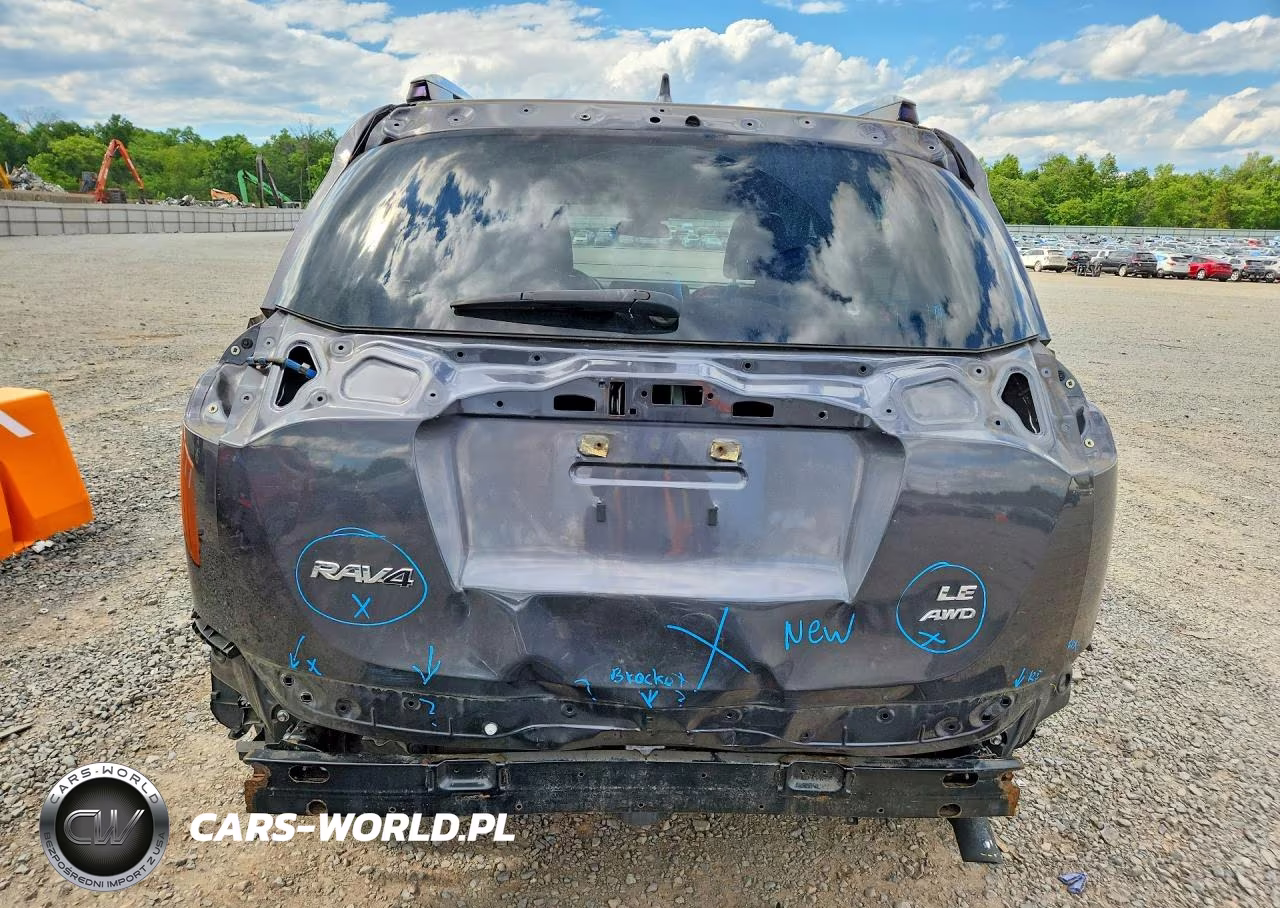 2018 Toyota Rav4 Le VIN:JTMBFREV1JJ221103 - 6
