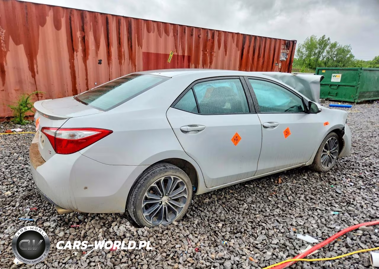 2014 Toyota Corolla S Plus VIN:2T1BURHE8EC075625 - 3