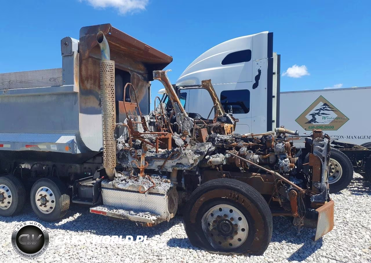 2019 Kenworth T880 Dump Truck VIN:1NKZX4TX2KJ289381 - 9