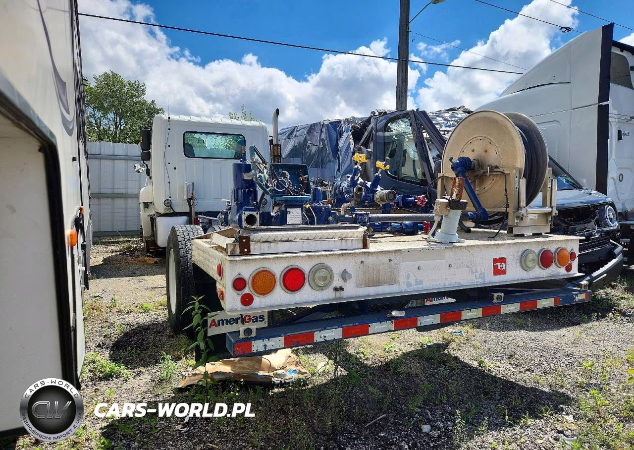 2014 Hino 338 Propane Delivery Truck VIN:5PVNV8JP6E4S50215 - 3