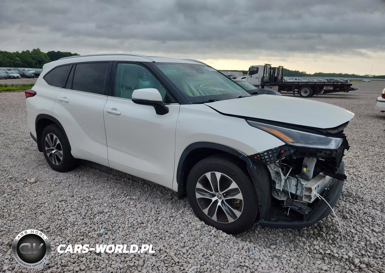 2021 Toyota Highlander Xle VIN:5TDGZRBH7MS547281 - 4