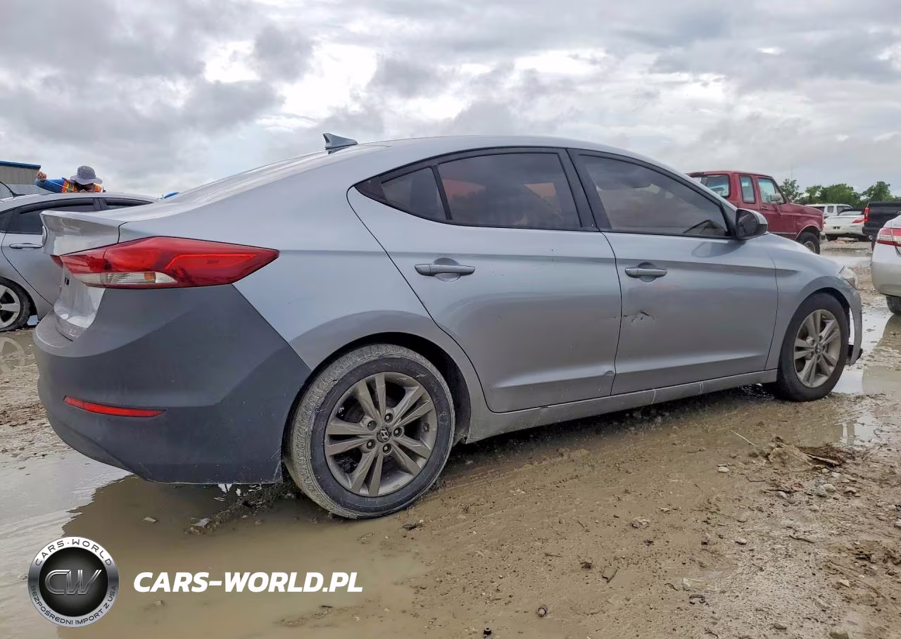 2017 Hyundai Elantra Se VIN:5NPD84LF1HH049997 - 3