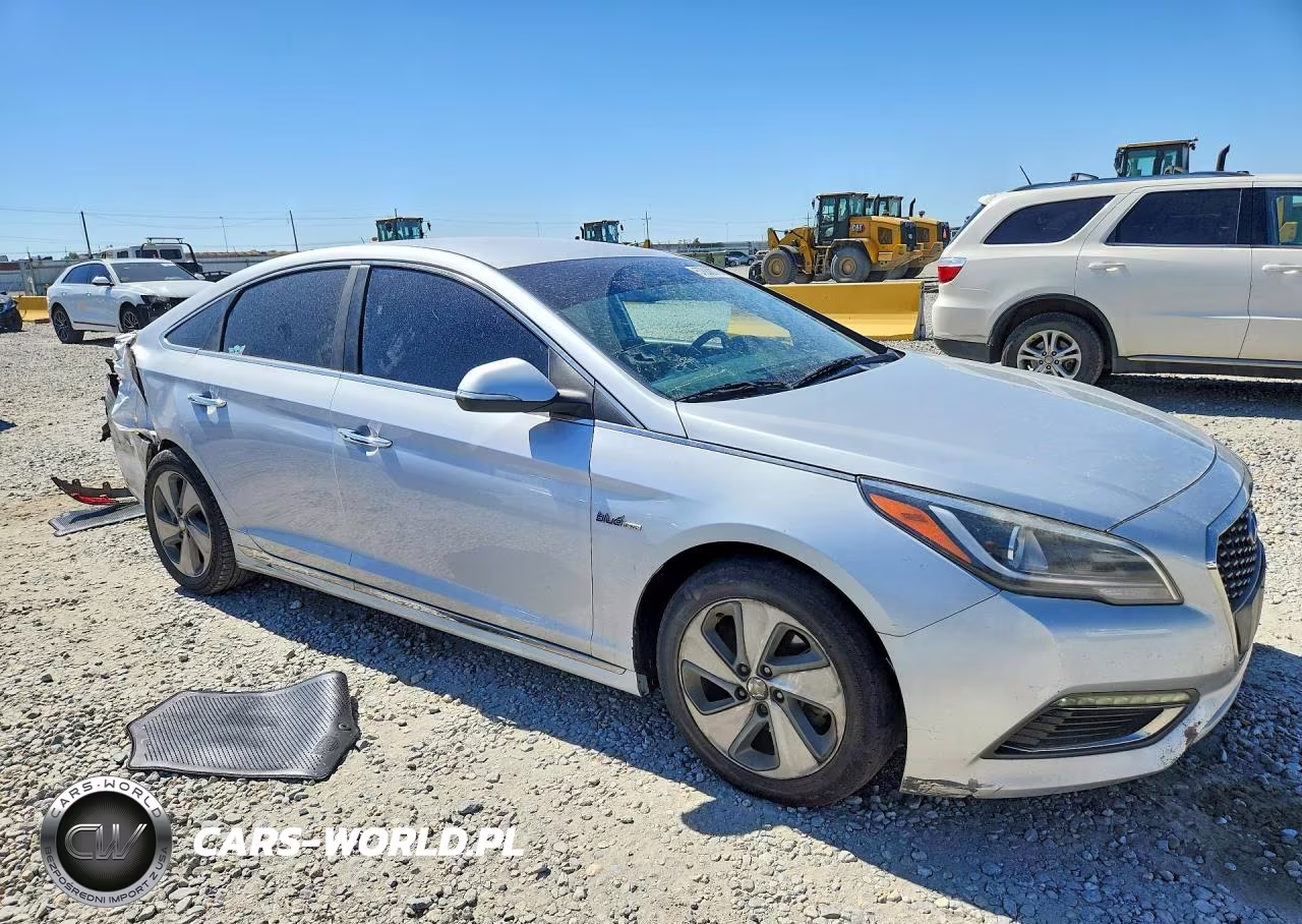 2017 Hyundai Sonata Hybrid Limited VIN:KMHE34L37HA072499 - 4