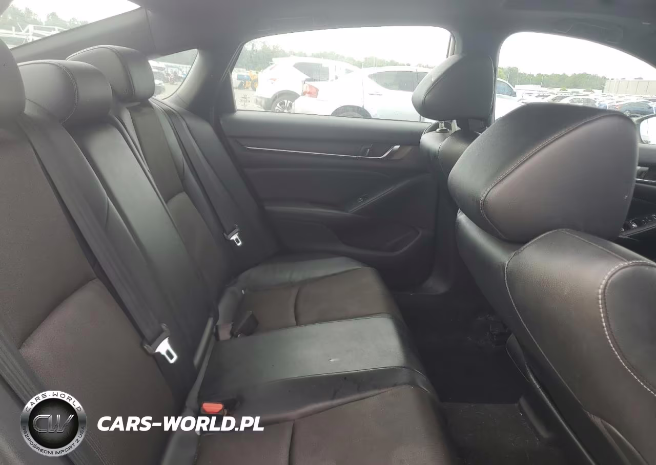 2018 Honda Accord Sport VIN:1HGCV2F30JA040877 - 10