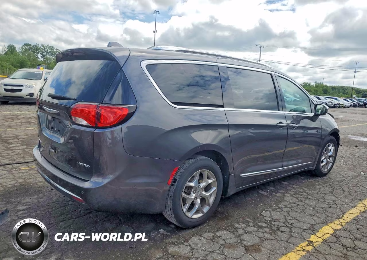 2019 Chrysler Pacifica Limited VIN:2C4RC1GG3KR597810 - 3