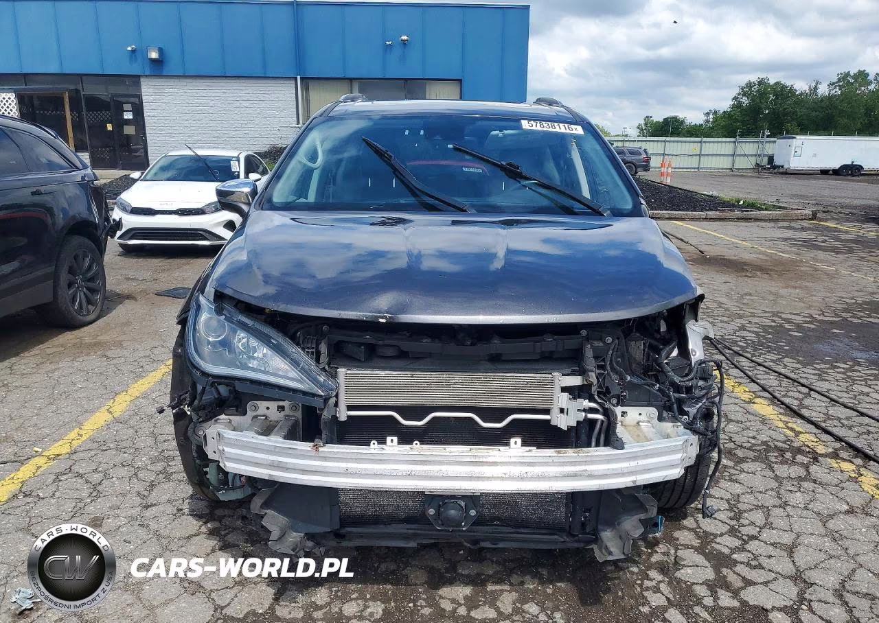 2019 Chrysler Pacifica Limited VIN:2C4RC1GG3KR597810 - 5