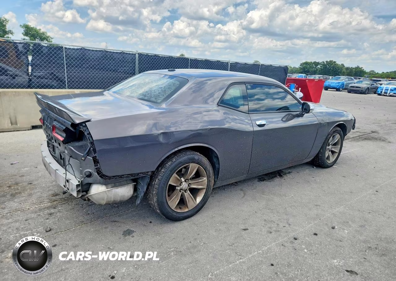 2019 Dodge Challenger Sxt VIN:2C3CDZAG0KH675058 - 3