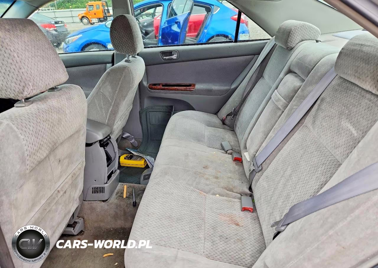 2003 Toyota Camry Xle VIN:4T1BE32K13U259356 - 10