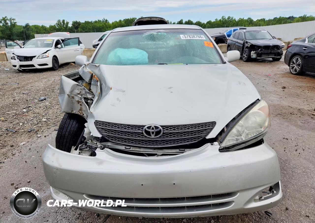2003 Toyota Camry Xle VIN:4T1BE32K13U259356 - 5