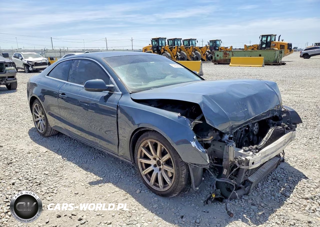 2011 Audi A5 Premium Plus VIN:WAULFAFR0BA071877 - 4