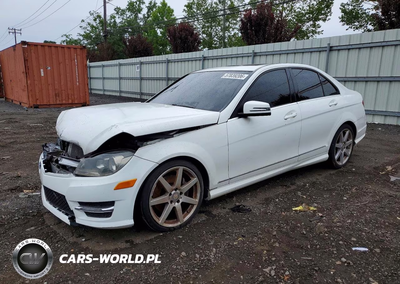 2014 Mercedes-Benz C 300 4Matic – zdjęcie 1 z 12