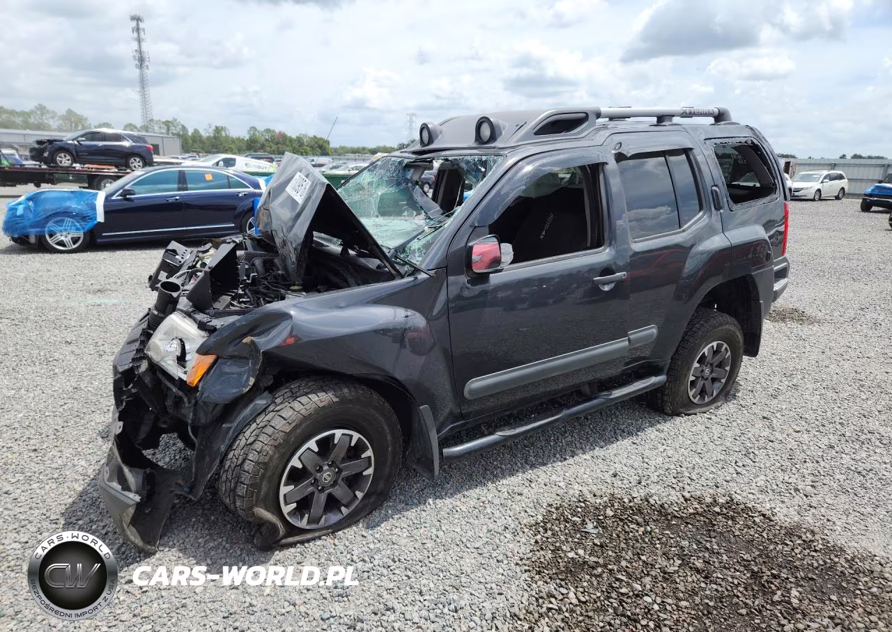 2014 Nissan Xterra Pro-4X – zdjęcie 1 z 13