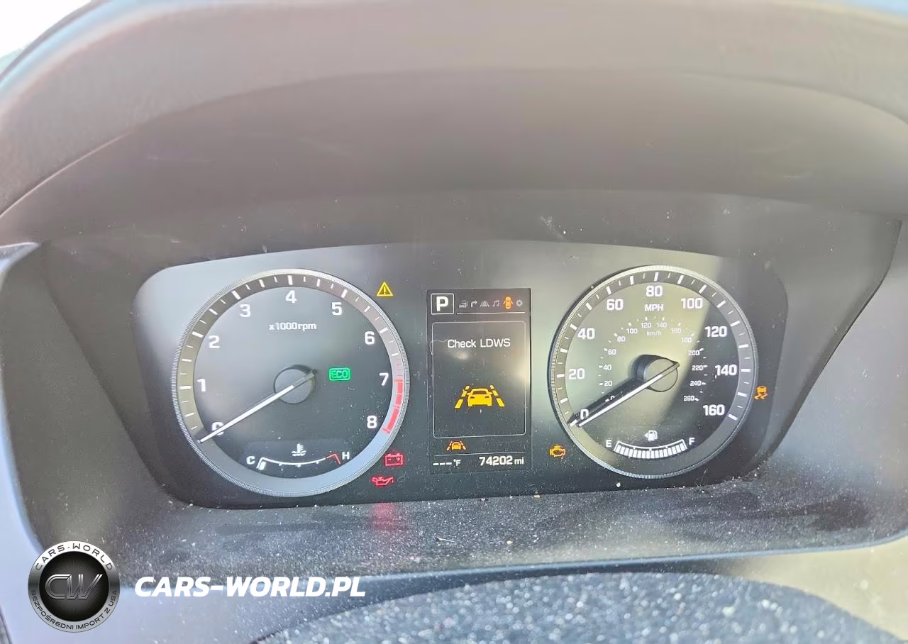 2016 Hyundai Sonata Limited VIN:5NPE34AF3GH336584 - 9