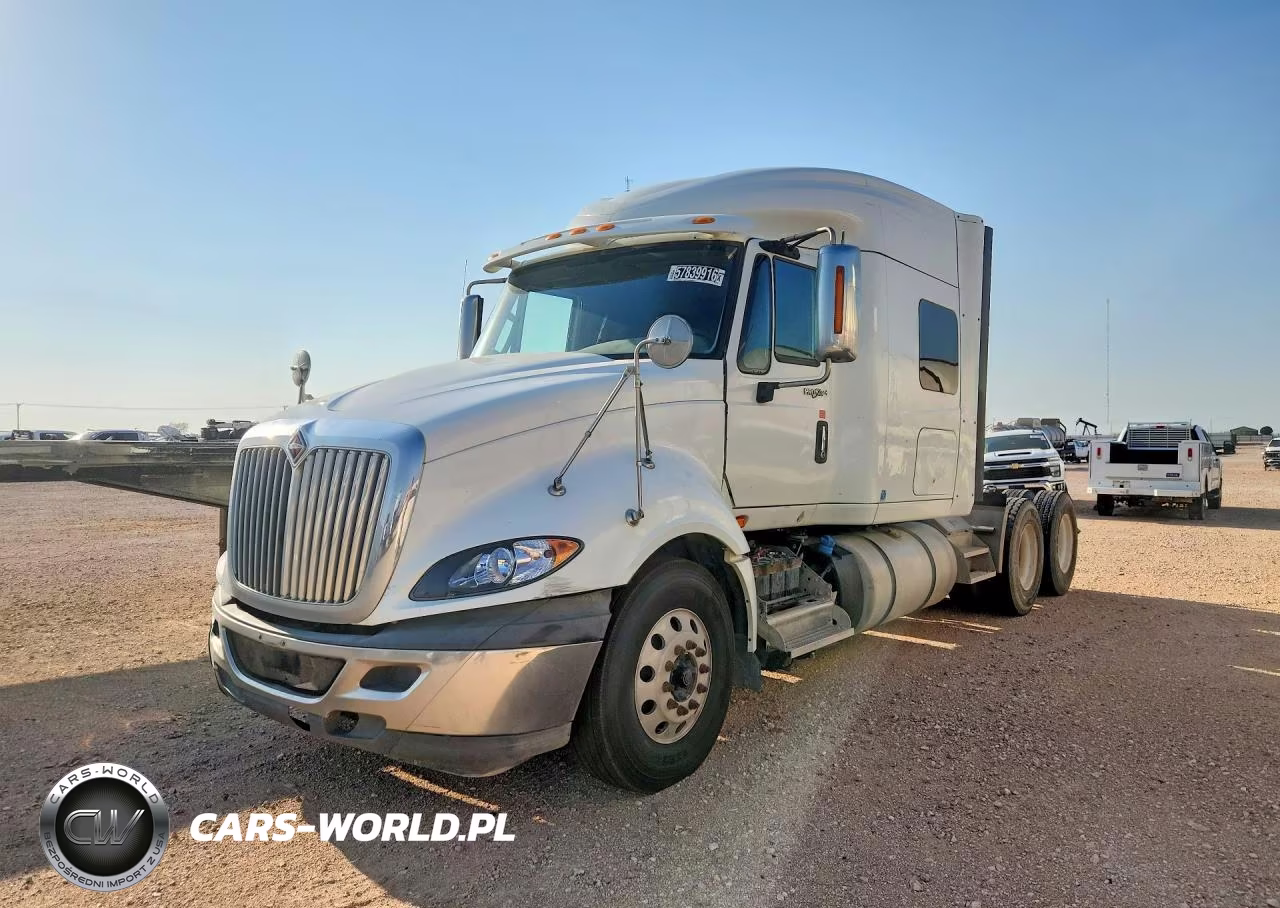 2014 International Lf687 Semi Truck