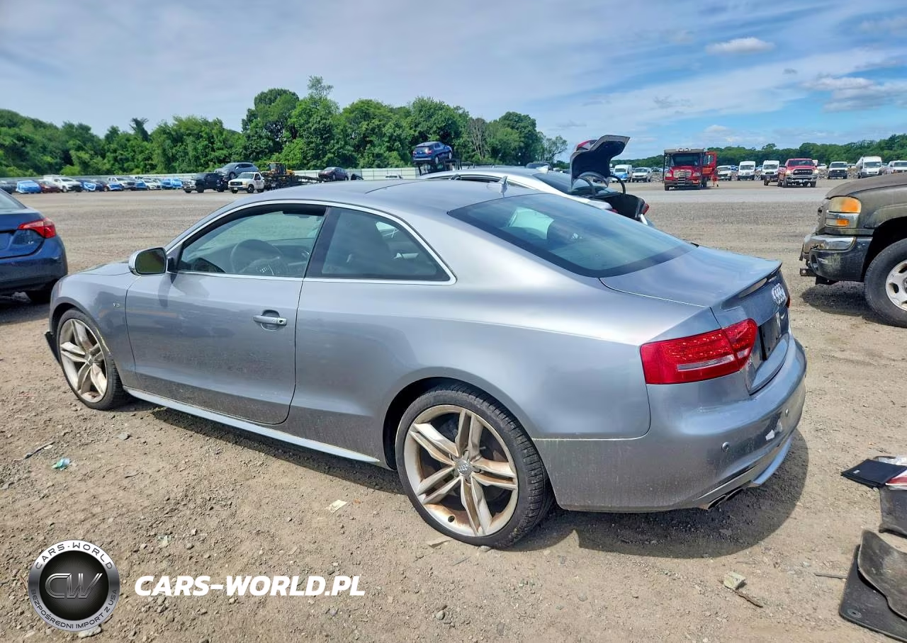 2010 Audi S5 Prestige VIN:WAUVVAFR1AA007700 - 2