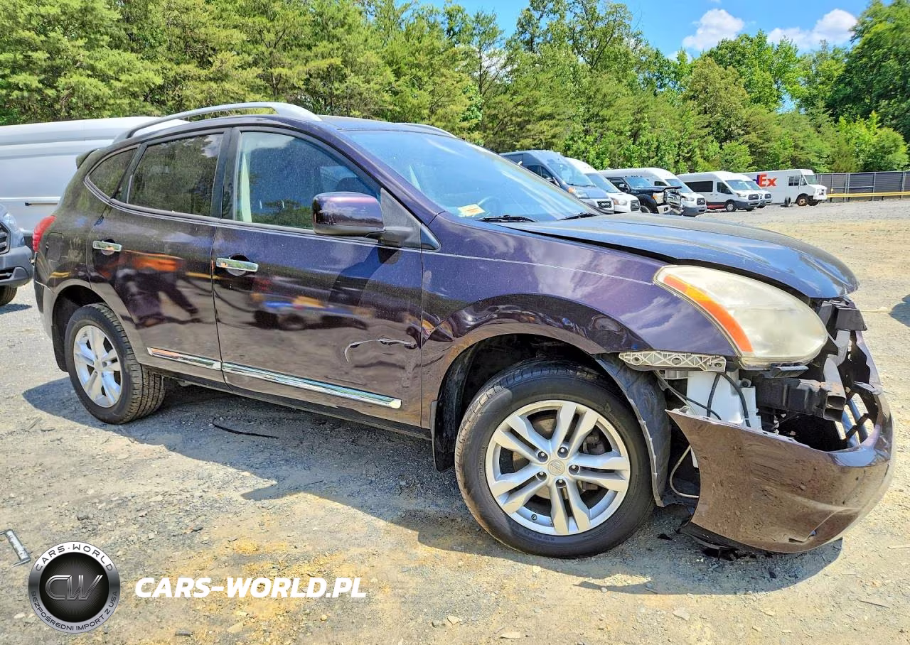 2013 Nissan Rogue S VIN:JN8AS5MV5DW635790 - 4