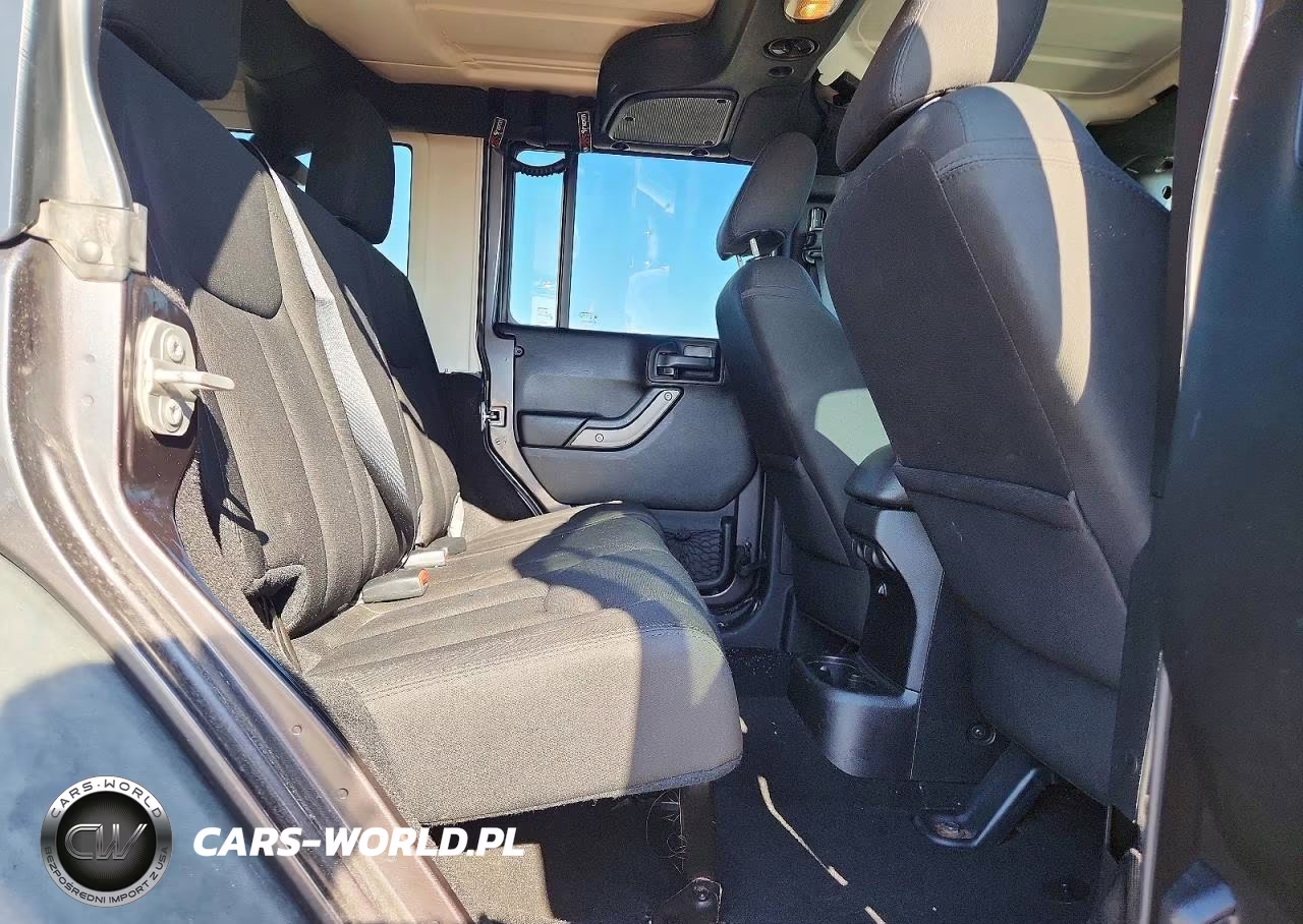 2016 Jeep Wrangler Unlimited Sport VIN:1C4BJWDG1GL167203 - 10