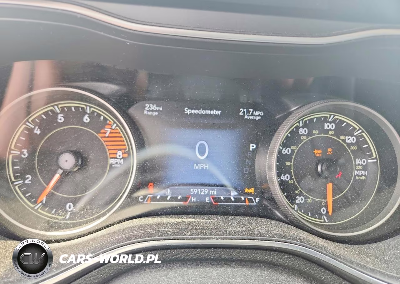 2021 Jeep Cherokee Latitude Lux VIN:1C4PJMMX6MD223894 - 9