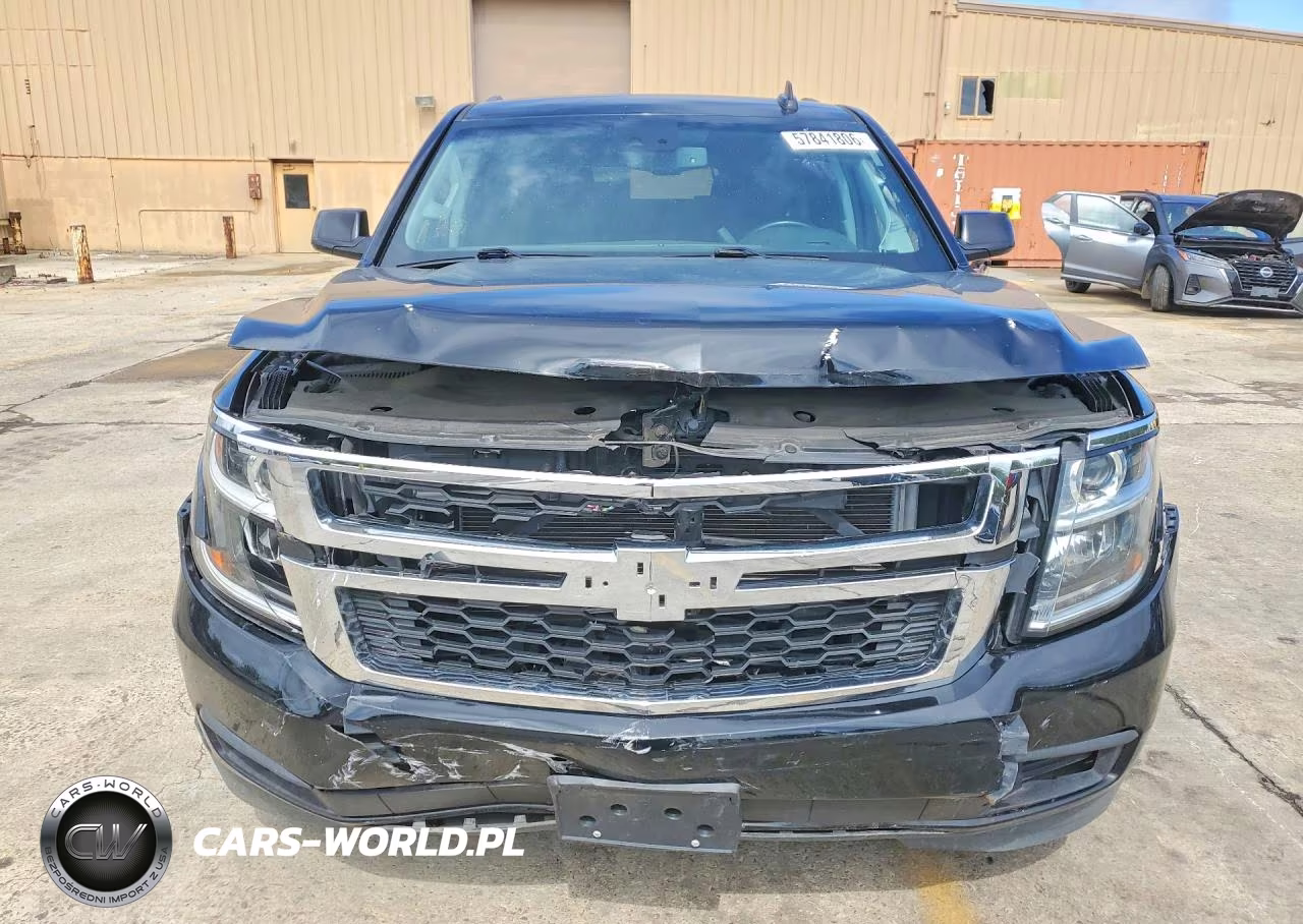 2018 Chevrolet Suburban C1500 Lt VIN:1GNSCHKC3JR170458 - 5