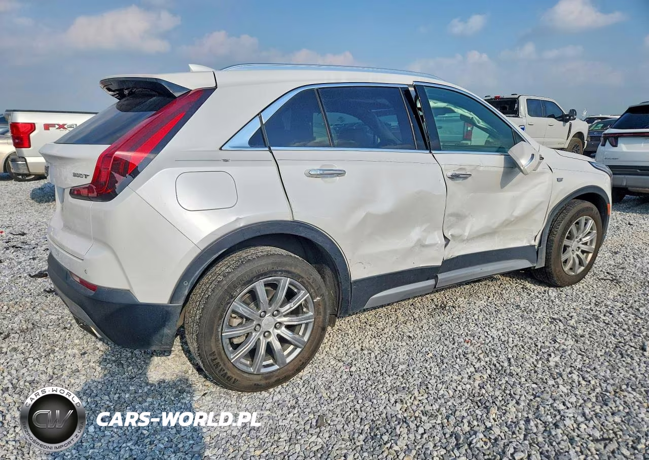 2020 Cadillac Xt4 Premium Luxury VIN:1GYFZCR44LF025390 - 3