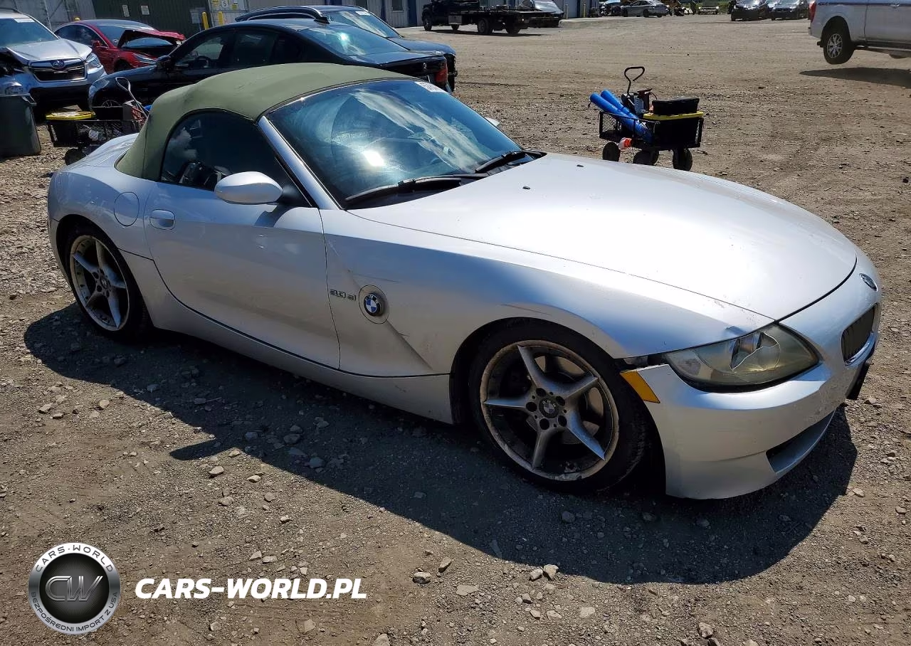 2006 BMW Z4 3.0Si VIN:4USBU53586LX00514 - 4