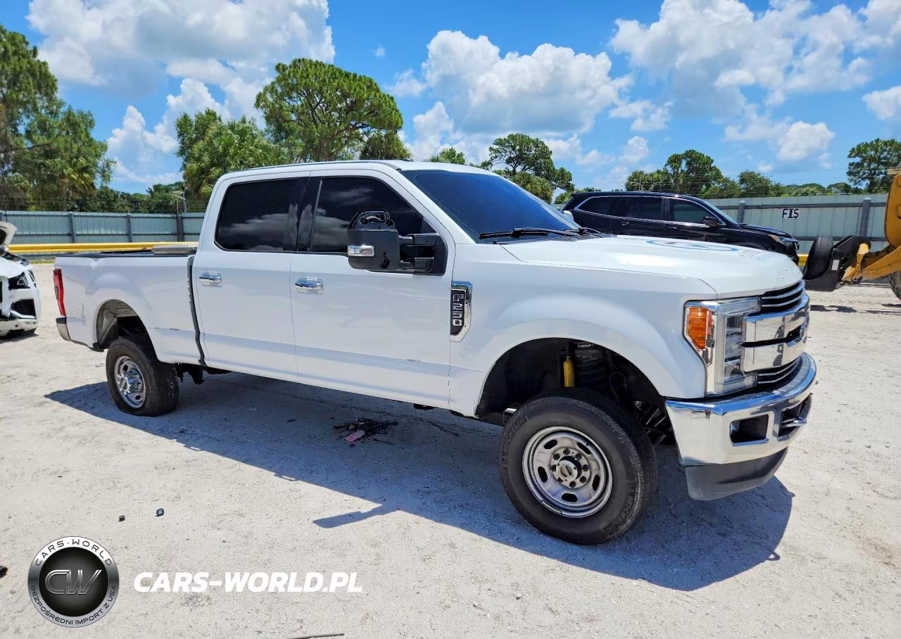 2018 Ford F250 Super Duty VIN:1FT7W2BT4JEB04107 - 4