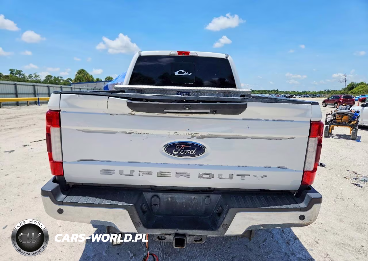 2018 Ford F250 Super Duty VIN:1FT7W2BT4JEB04107 - 6
