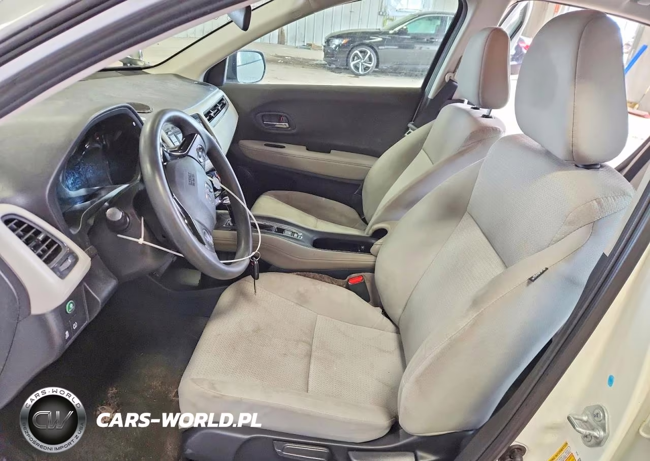 2021 Honda Hr-V Lx VIN:3CZRU6H30MM742716 - 7
