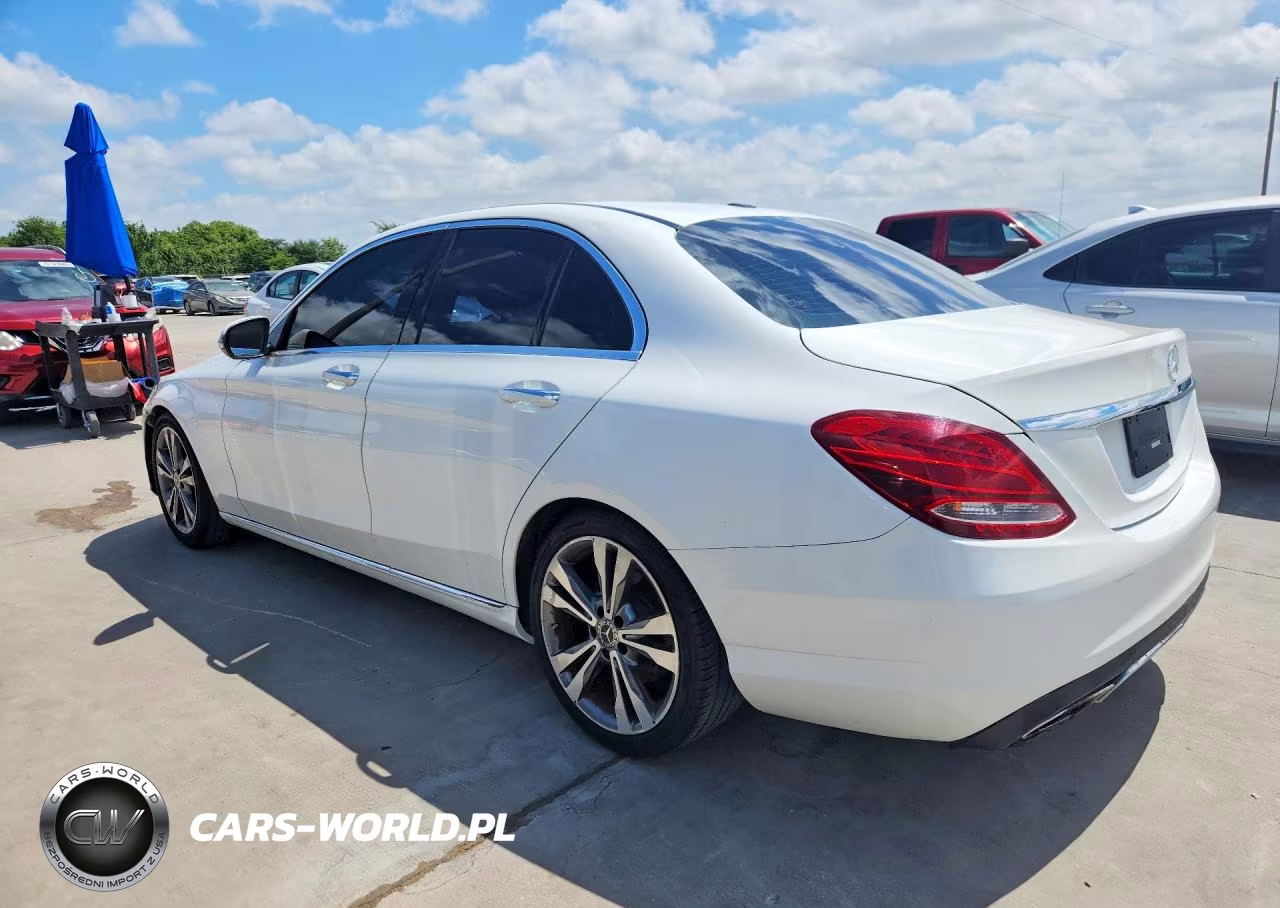 2018 Mercedes-Benz C 300 VIN:55SWF4JB7JU241796 - 2