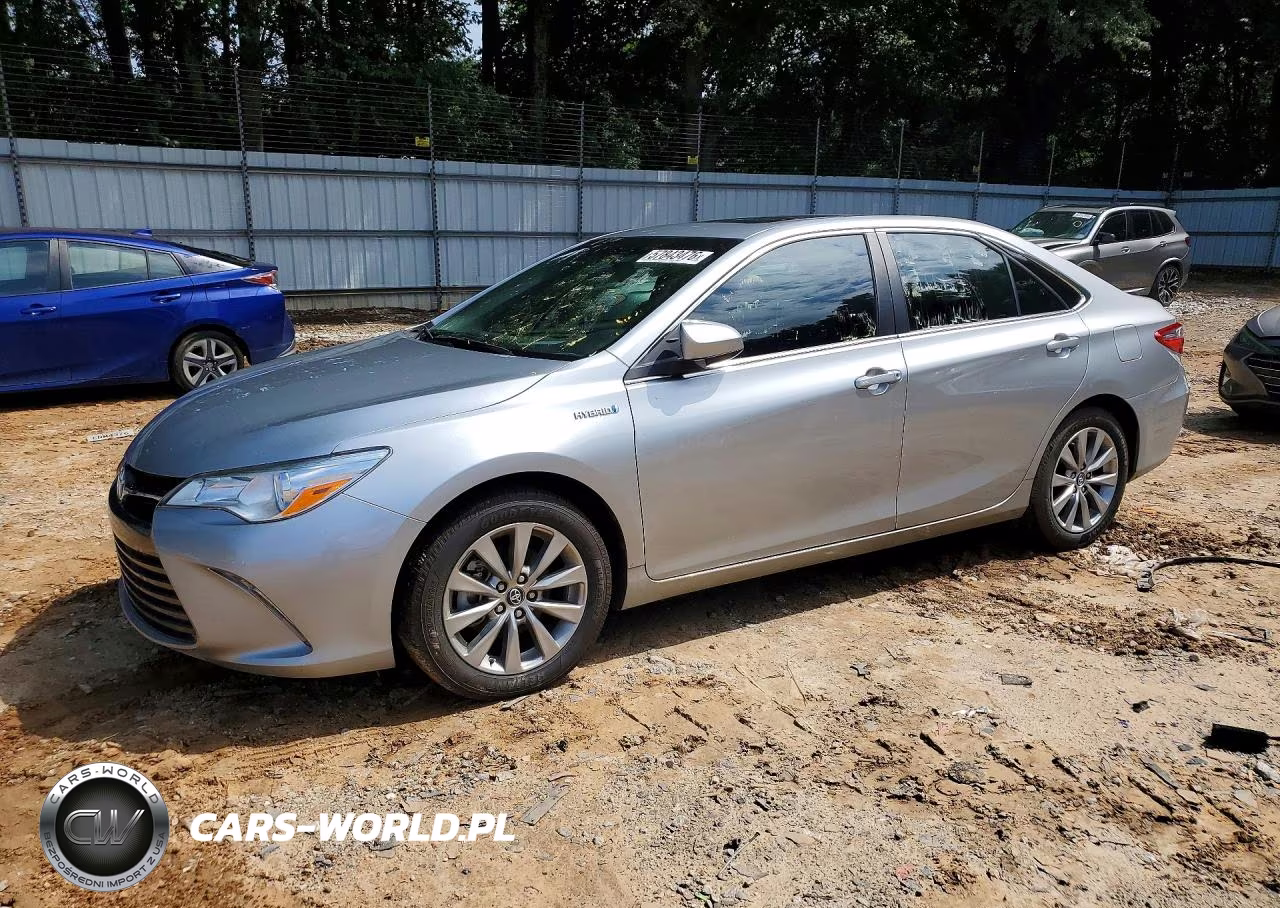 2016 Toyota Camry Hybrid Xle