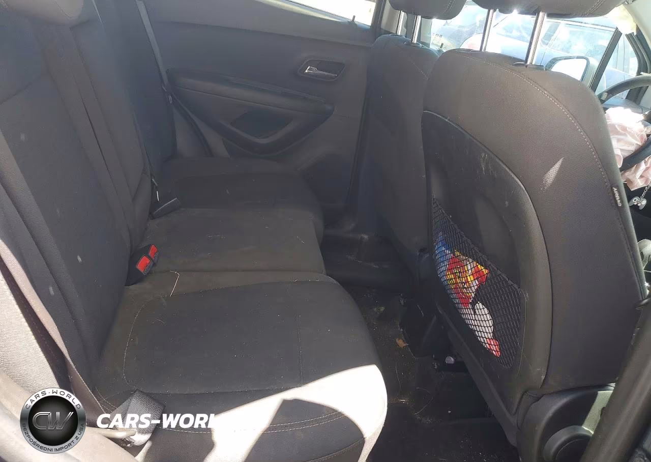 2021 Chevrolet Trax Ls VIN:KL7CJKSB3MB357684 - 10