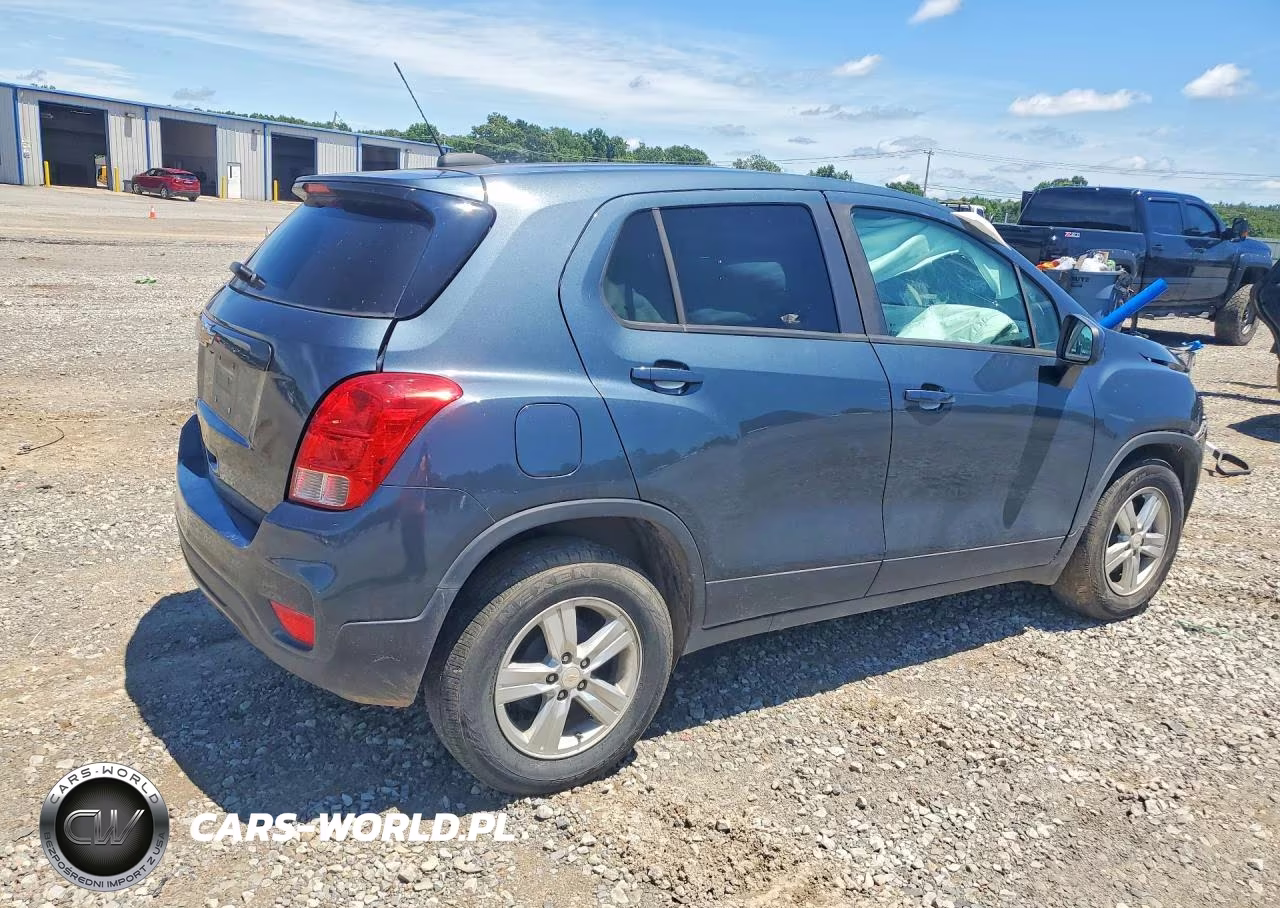 2021 Chevrolet Trax Ls VIN:KL7CJKSB3MB357684 - 3