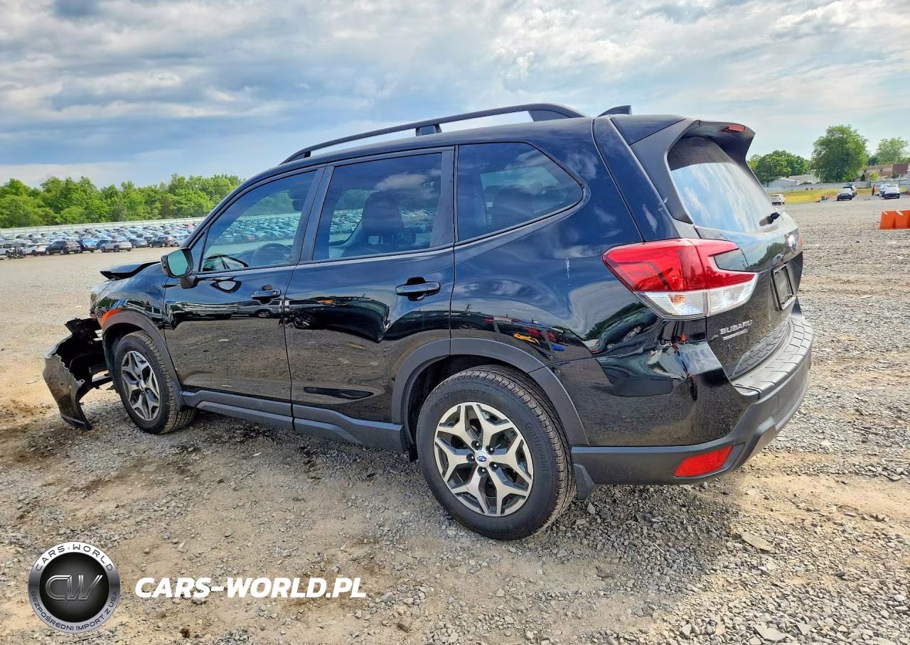 2020 Subaru Forester Premium VIN:JF2SKAJC1LH405910 - 2