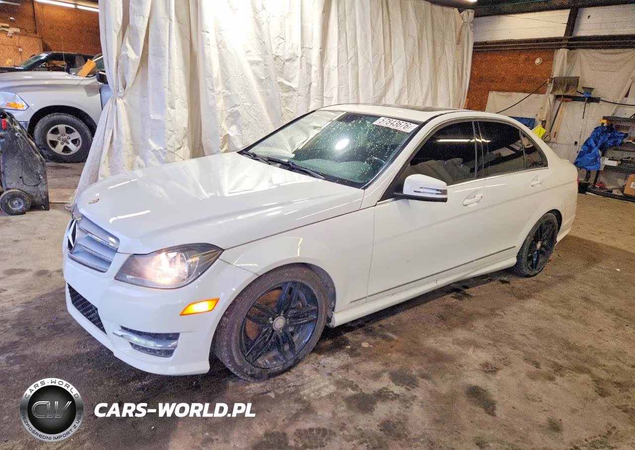 2012 Mercedes-Benz C 300 4Matic – zdjęcie 1 z 12