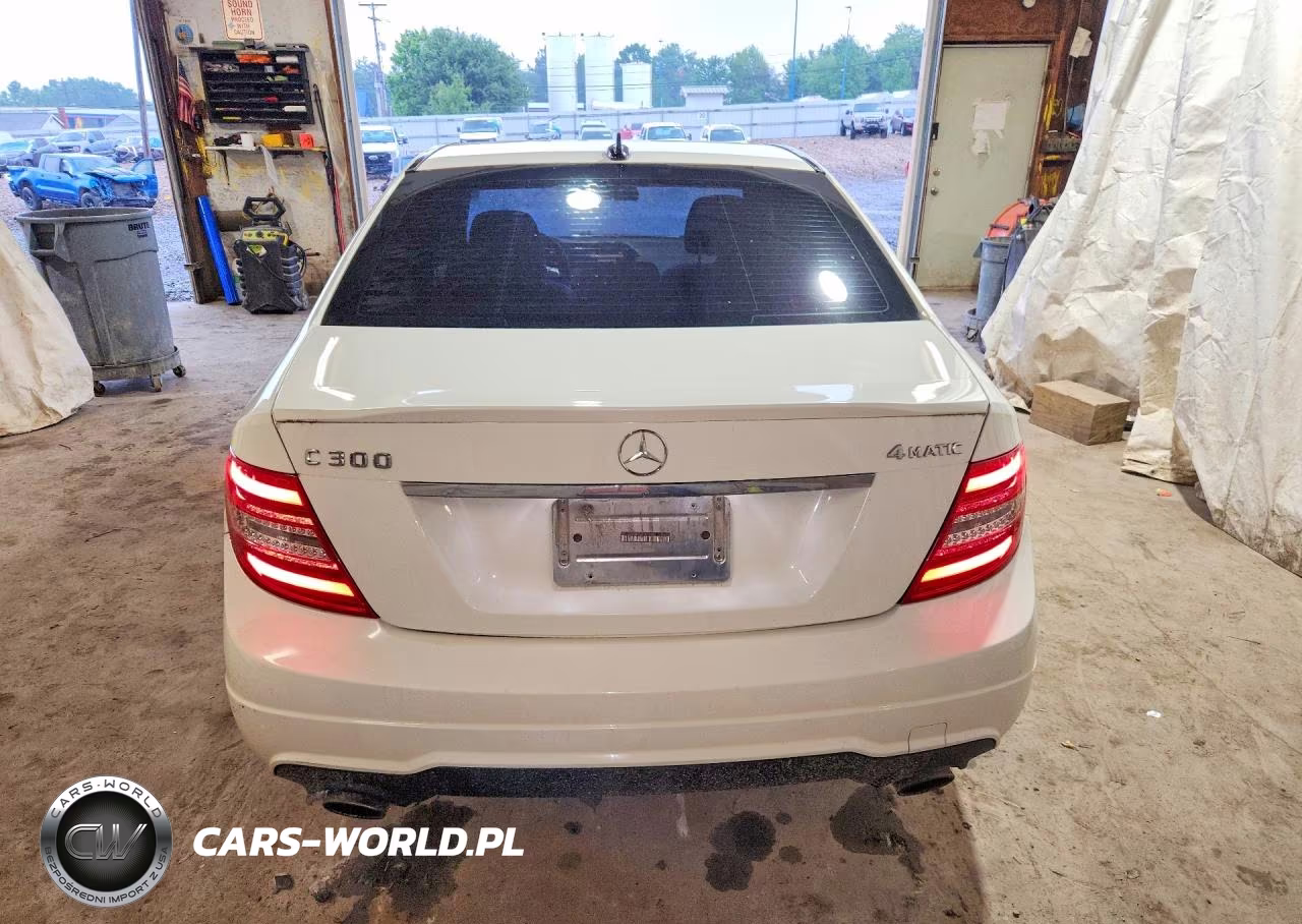 2012 Mercedes-Benz C 300 4Matic VIN:WDDGF8BB7CR201944 - 6