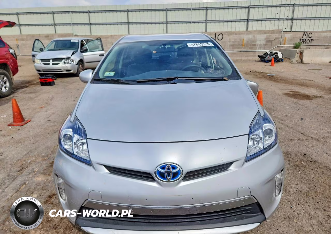 2013 Toyota Prius Plug-In Hybrid Base VIN:JTDKN3DP7D3034637 - 5