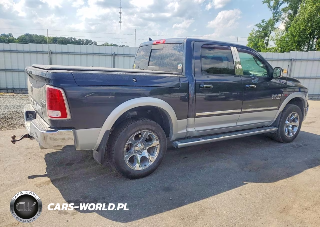 2017 Ram 1500 Laramie VIN:1C6RR7NM8HS528829 - 3
