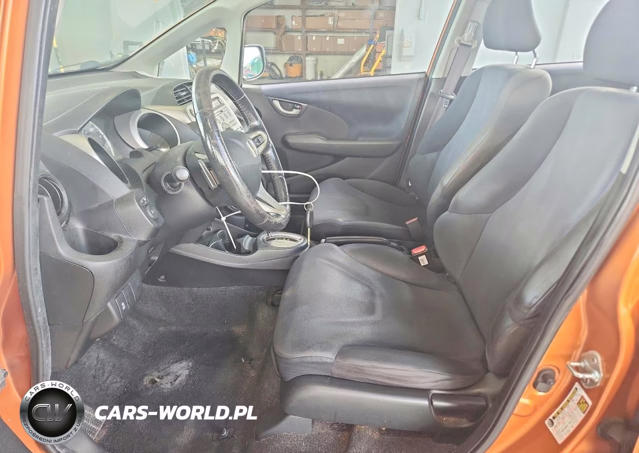 2011 Honda Fit Sport VIN:JHMGE8H55BC012630 - 7