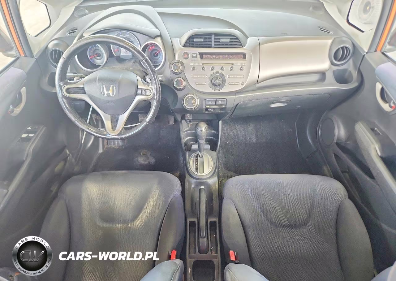 2011 Honda Fit Sport VIN:JHMGE8H55BC012630 - 8